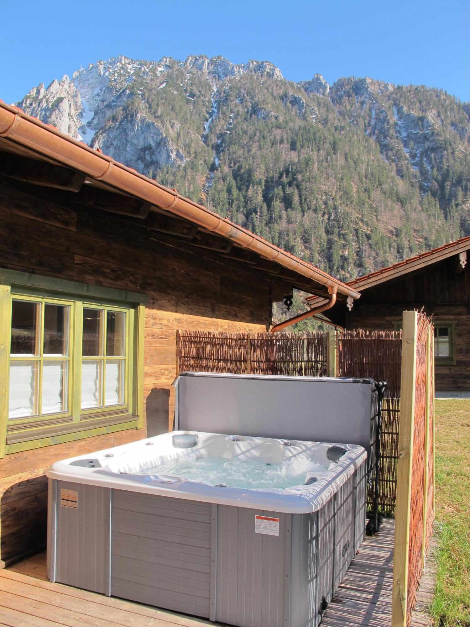 Chalets & Apartments Beim Waicher Ruhpolding Room photo